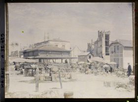 Image représentant France, Reims, Le marché pris de la rue des Elus