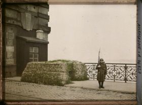Image représentant Allemagne, Düsseldorf, Occupation Française Sentinelle Belge sur le Pont