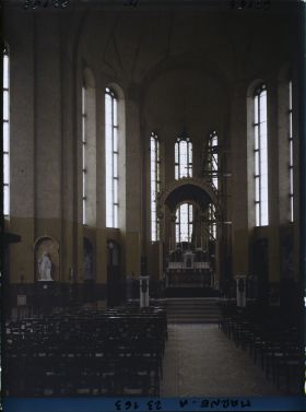 Image représentant France, Reims, Intérieur de la Basilique Ste Clotilde