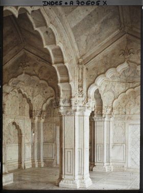 Image représentant Intérieur de la mosquée de la Perle (Moti Masjid) dans le fort Rouge (Lal Qila)