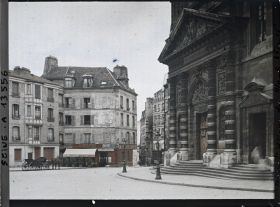 Image représentant La place Ste-Geneviève et le parvis de l'église St-Etienne-du-Mont