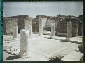 Image représentant Grèce, Delos, Cour de la Maison du Lac