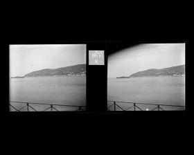 Image représentant La baie de Villefranche-sur-Mer vue depuis le train