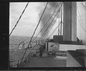 Image représentant Vue du pont supérieur et de la partie arrière du bateau