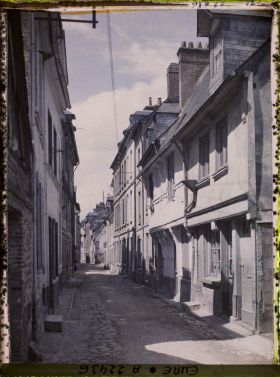 Image représentant Une rue près du bac