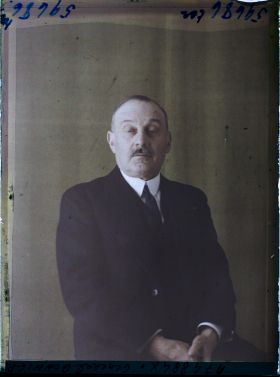 Image représentant https://musee-albert-kahn.s-museum.fr/home/NWQ2OTAwYzNmYjZlZTk1ZWQwODJmMjY4L2dlbmVyaWMtbm90aWNlLXRhYi9hdXRob3JpdHkvNjE3YTc5ZjVjZjhiODk2OGIzMzM3ZDIx/5d6900c3fb6ee95ed082f268/generic-notice-tab/authority/617a79ebcf8b8968b3336948 Le Général Gaetan Bonnier