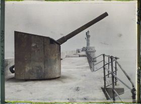 Image représentant Belgique, Zeebrugge, Défenses de l'extrémité du môle