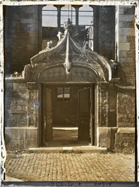 Image représentant France, Chauny, Porte Sud de l'Eglise St Martin