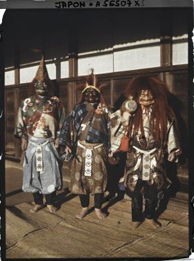 Image représentant Théâtre Nô : personnages de Kyôgen de la pièce Ema