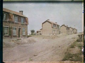 Image représentant France, Angres, Corons reconstruits