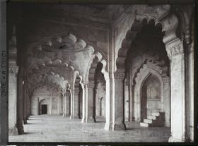 Image représentant Intérieur de la mosquée de la Perle (Moti Masjid) dans le fort Rouge (Lal Qila)