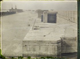 Image représentant Belgique, Zeebrugge, Abri de mitrailleuse sur le môle ( ensemble)