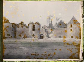 Image représentant Somme, Péronne, Façade du Château