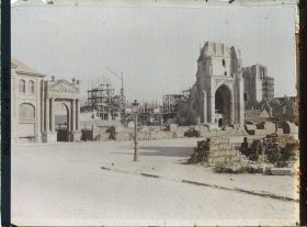 Image représentant Belgique, Ypres, Vue vers la Cathédrale St Martin