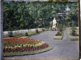 Image représentant Le cimétière américain de Suresnes, rond-point central