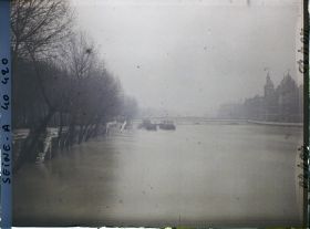 Image représentant La crue de la Seine quai de la Mégisserie, pont au Change et quai de l'Horloge