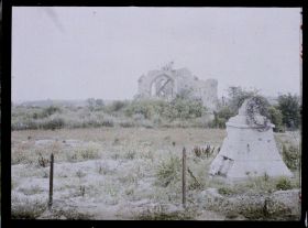 Image représentant France, Hurlus, Ancien Cimetière militaire aux Hurlus (désaffecté)