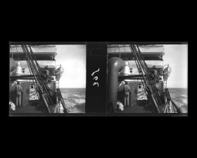 Image représentant Manoeuvres executées par les membres d'équipage sur le pont avant