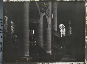 Image représentant Intérieur de l'église Saint-Etienne-du-Mont