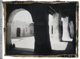 Image représentant La cour de la mosquée mozabite