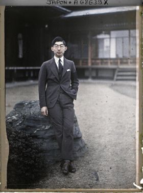 Image représentant Résidence de la famille Kitashirakawa : le prince Chichibu, portant le deuil