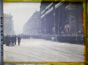 Image représentant Les obsèques du maréchal Foch à la cathédrale Notre-Dame, le départ du cortège funèbre