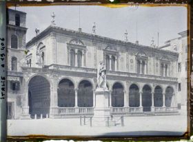 Image représentant Place des Seigneurs ou Place Dante
