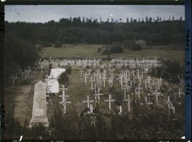 Image représentant France, Vienne la Ville, Cimetière de N° 5 de Vienne le Château
