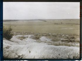 Image représentant France, Reims, Abords du fort, terre remise en Culture direction Châlons-Reims