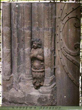 Image représentant Figurine en bois, chapelle Saint-Libéral