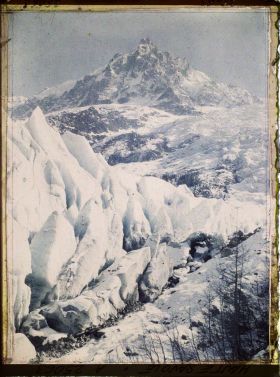 Image représentant France Les Alpes, Les Bossons, Vue d'ensemble du Glacier de la base du Sol au Sommet des Aiguilles