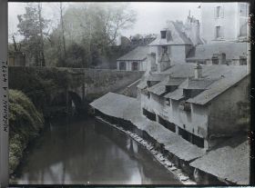 Image représentant Les lavoirs de la Garenne et le pont sur la Marle