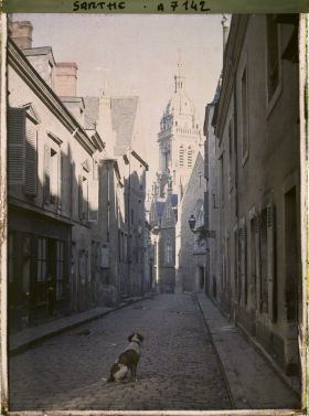 Image représentant La rue Saint-Benoît avec l'église Saint-Benoît