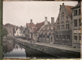 Image représentant Belgique, Bruges, Le Quai Vert et la Maison du Pélican