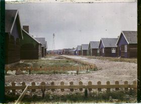 Image représentant France, Lens, Village Hollandais ; La rue Charlemagne