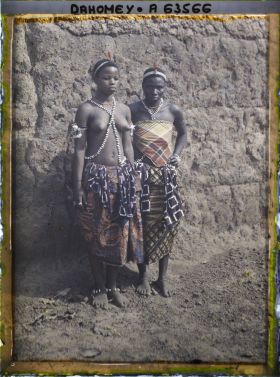 Image représentant Deux féticheuses de R'lan (?)