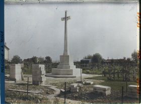 Image représentant Belgique, Zillebeke, Entrée du Cimetière Anglais de la route de Ménin