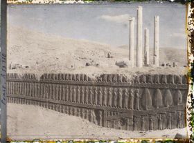 Image représentant Escalier nord de l'Apadana, procession de gardes perses et mèdes