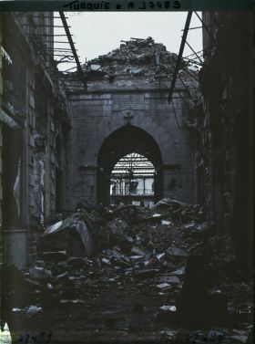 Image représentant Turquie, Smyrne, Ruines de l'Eglise Grecque de Ste Photinie