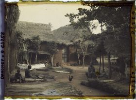 Image représentant Travaux de vannerie dans le village