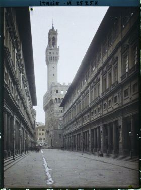 Image représentant Le Palais des offices et la tour du Palais Vieux