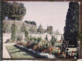 Image représentant Parterre fleuri sur la terrasse du Château