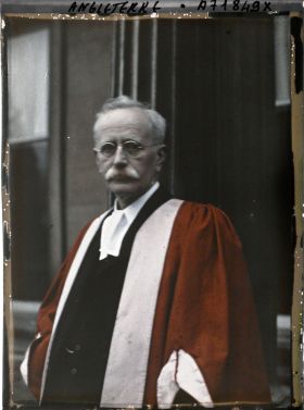 Image représentant Portrait d'un universitaire