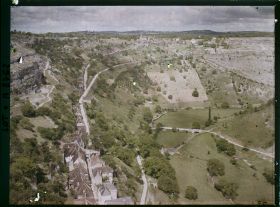 Image représentant France, Roc-Amadour, Panorama pris du Château sur l'Hospitalet