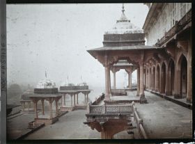 Image représentant Les terrasses du Mausolée d'Akbar