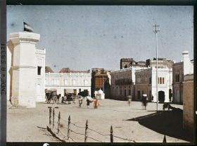 Image représentant Place située devant le Jalao Khana, l'ancien complexe palatial
