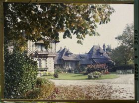 Image représentant Les communs du château des Fontaines : la "Maison normande"