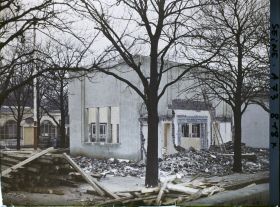 Image représentant L'exposition des arts décoratifs, démolition des pavillons