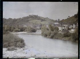 Image représentant France , Tardets, Vue d'ensemble s/ le Saison