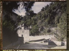 Image représentant L'entrée de la ville, par la route de Figeac (sur l'actuel Faubourg d'Alzou)